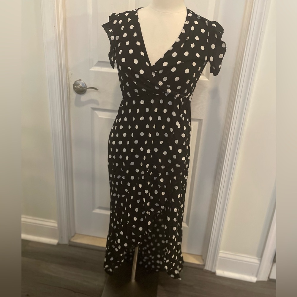 3/$10 Polka dot black and white dress